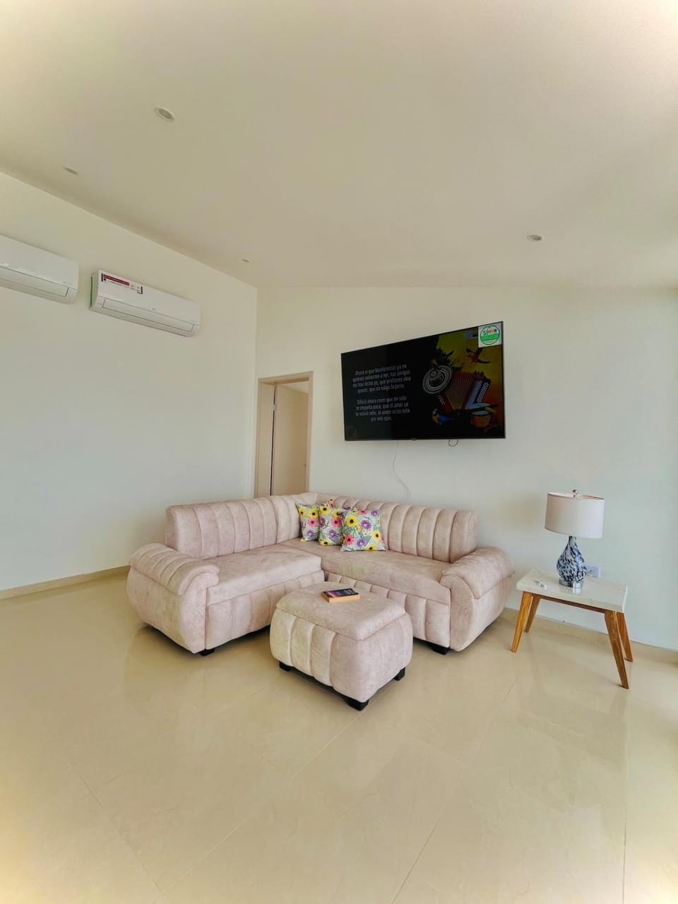 Karey Penthouse 3 Apartment in Gaira