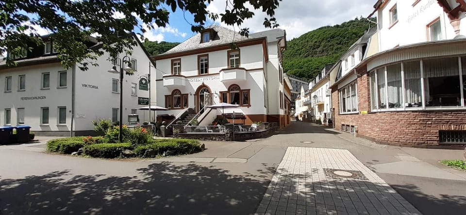 Property building, Facade/entrance