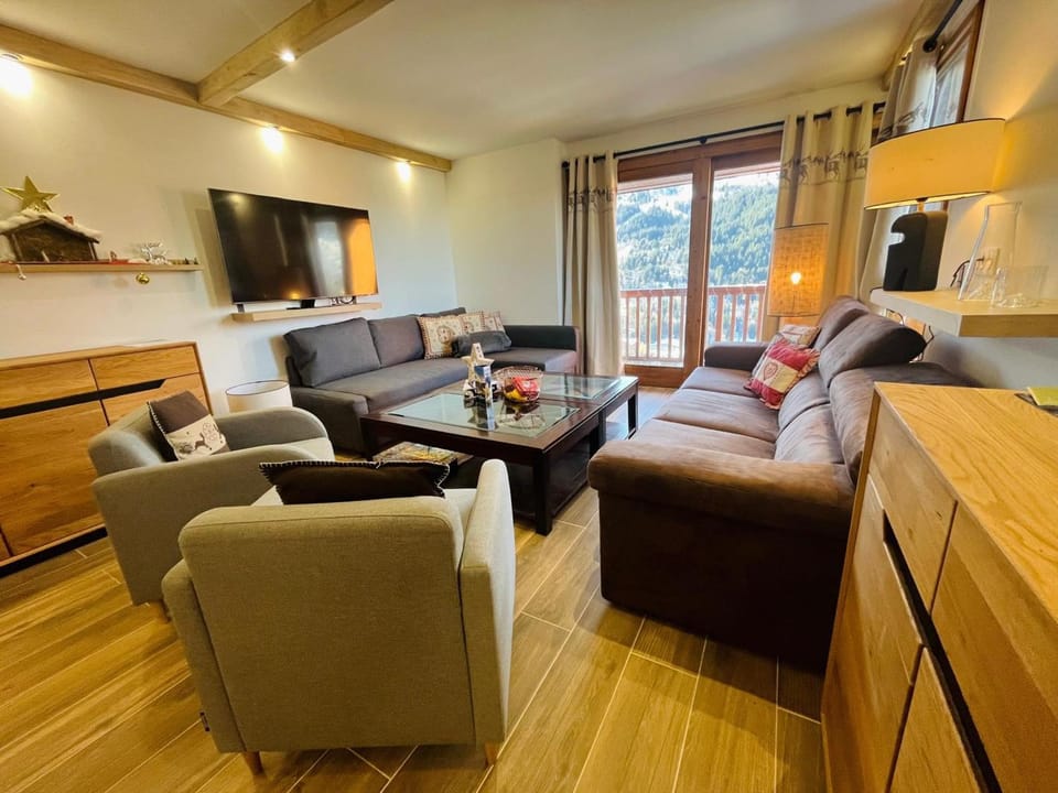 Appartement rénové Méribel 6 pers, balcon, parking, WiFi - FR-1-688-103 Apartment in Les Allues
