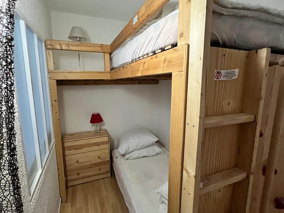 Appartement rénové à Méaudre, 4 pers, terrasse, proche centre - FR-1-737-104 Apartment in Provence-Alpes-Côte d'Azur