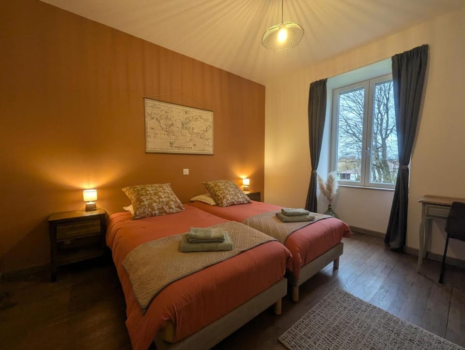 Les champs dessus House in Vosges