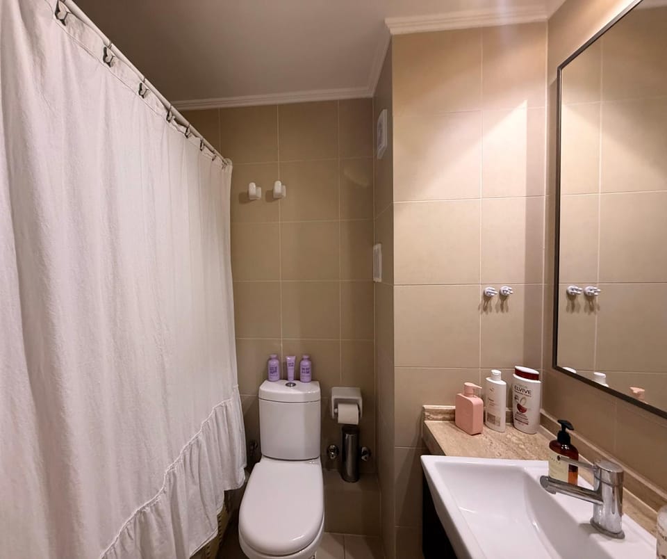 Shower, Bathroom, towels