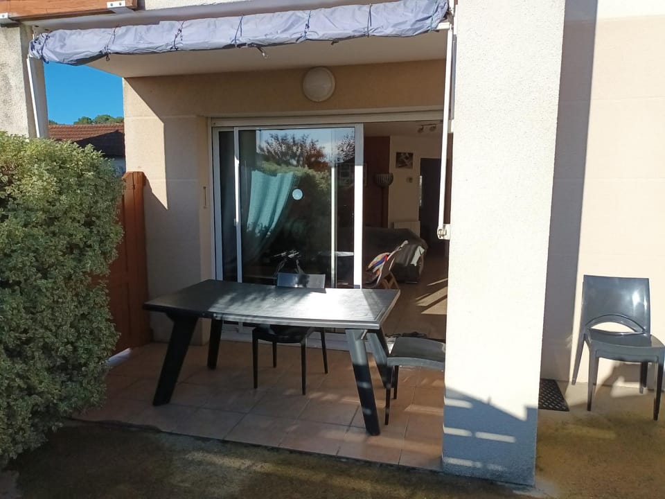 Appartement 2* avec terrasse proche lac, 4 personnes - FR-1-319-623 Apartment in Parentis-en-Born