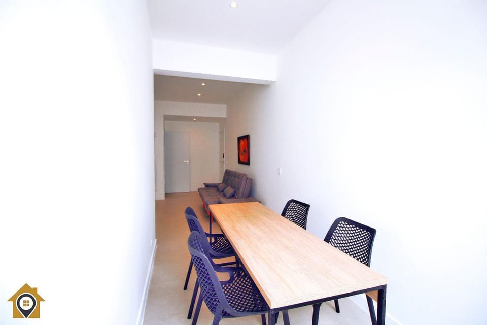 Amplo 2 Quartos Reformado no Leme p/ 6 pessoas Apartment in Rio de Janeiro