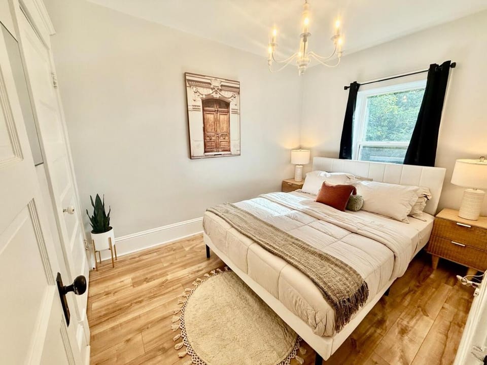 Bed, Bedroom