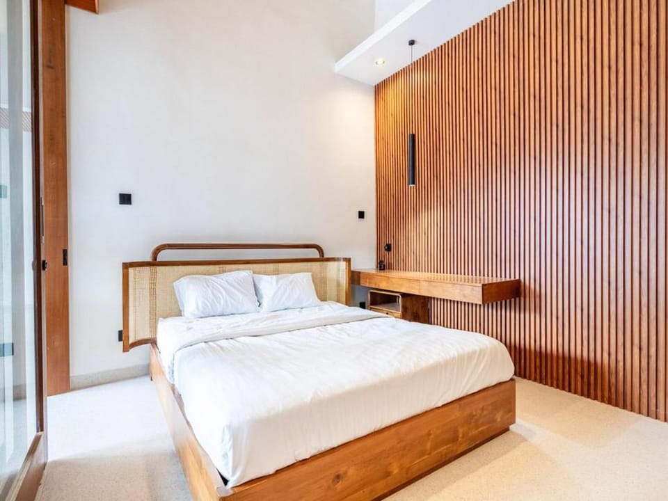 Brand New Designer Villa Underwater Pool View Villa in North Kuta