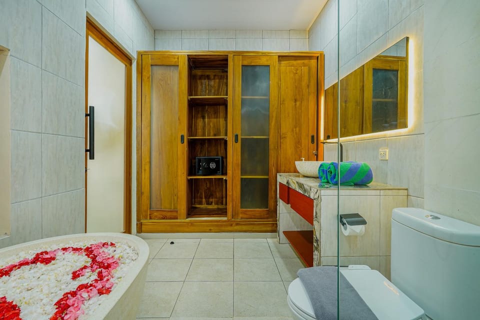 Bathroom, Bath