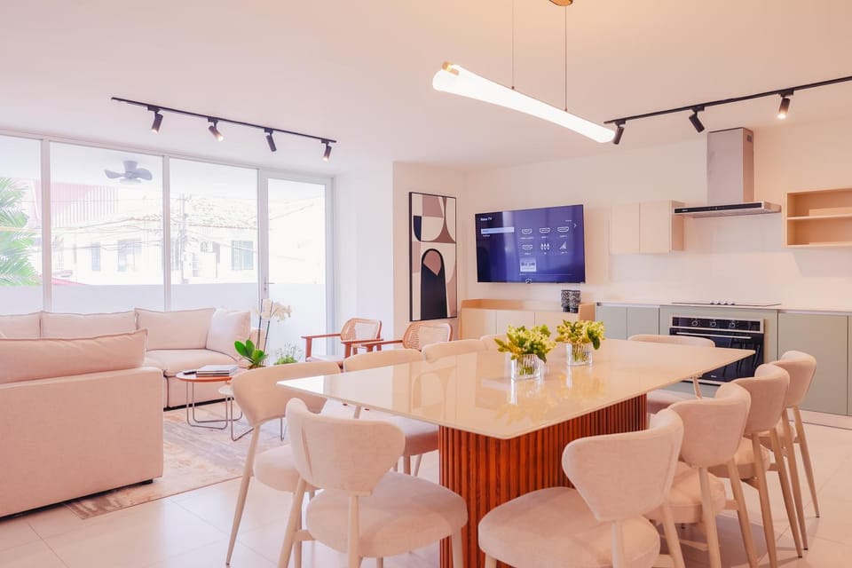 TV and multimedia, Living room, Dining area