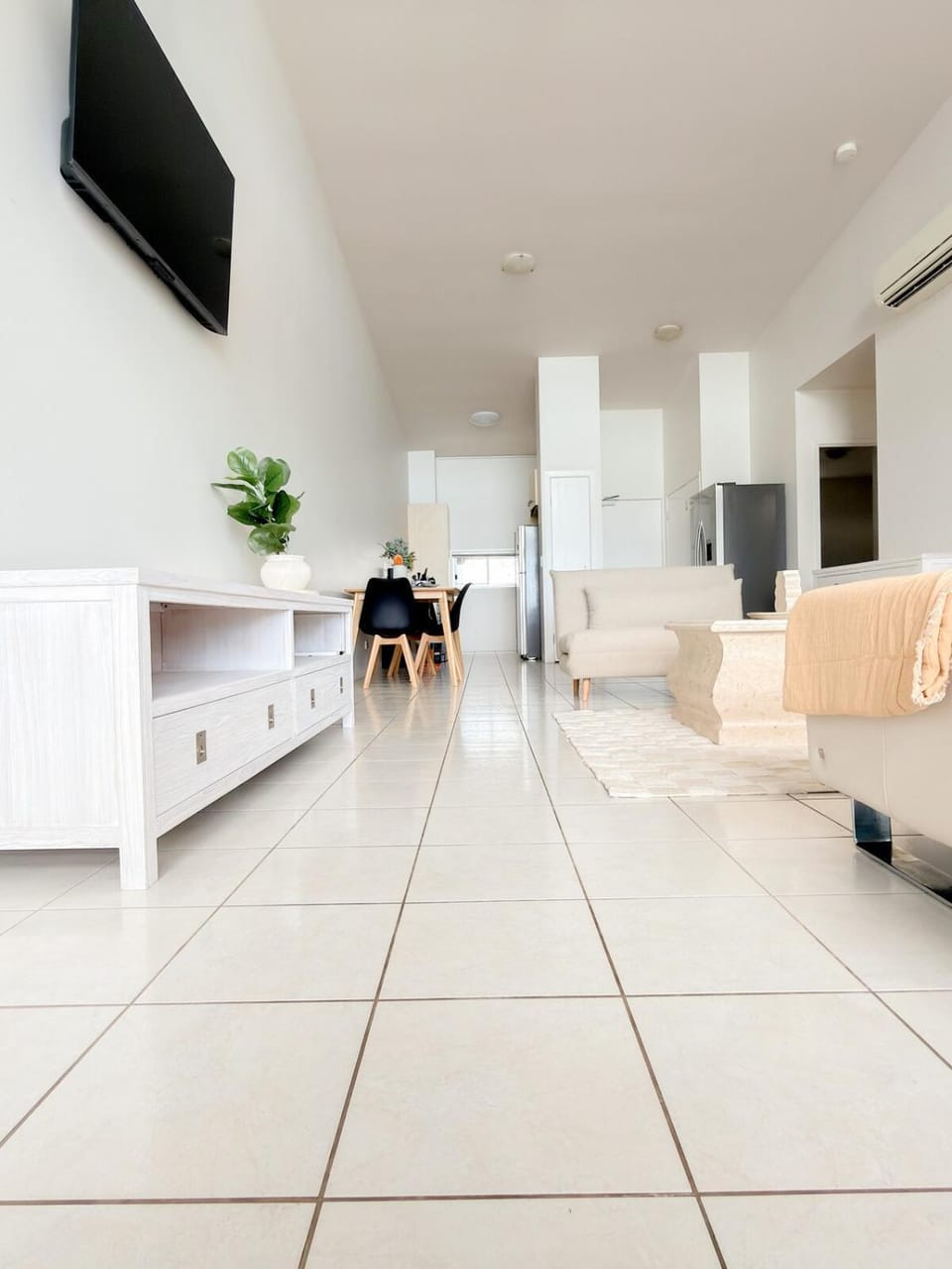 South Bank Penthouse - Streets Beach Access - Free Parking Apartment in Brisbane City