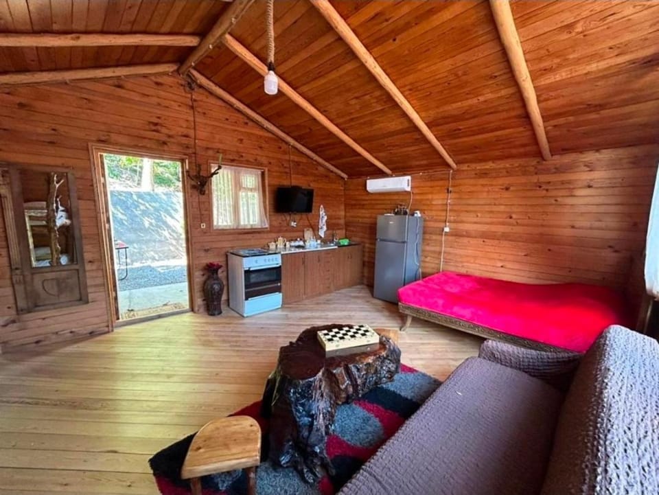 Mountain Garden Cottage Apartment in Georgia