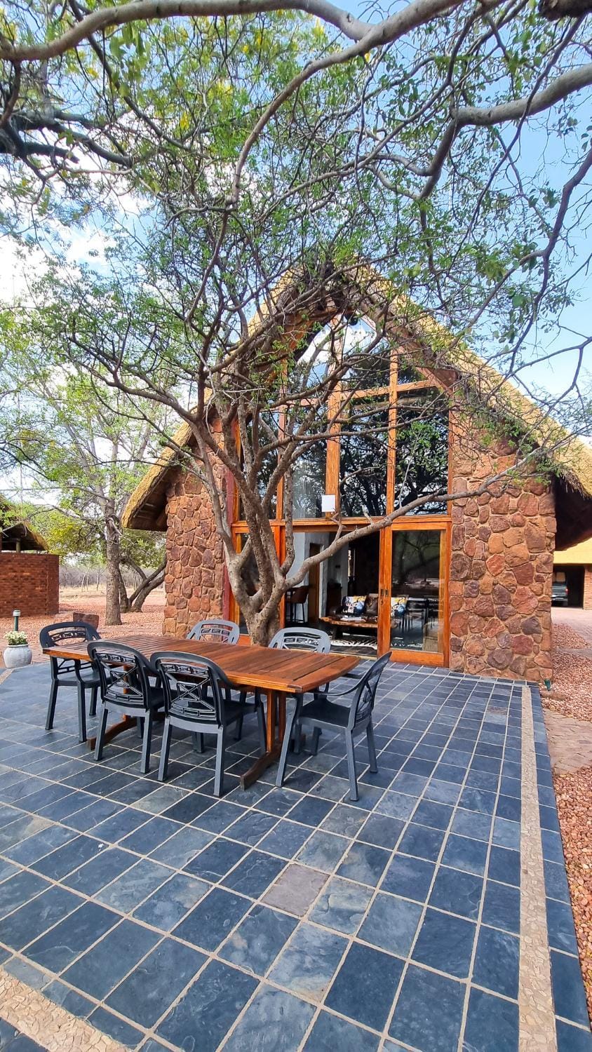 Tholo Bush Stay Nature lodge in South Africa