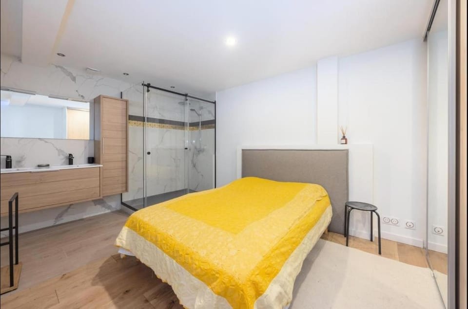 Maison RENOVEE 6 chambres en HYPERCENTRE DINARD House in Dinard