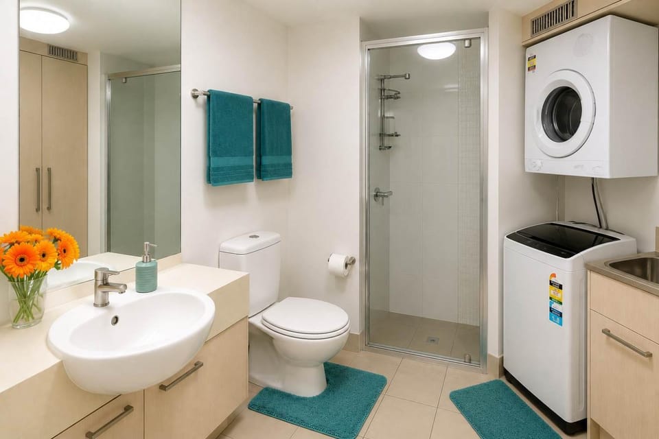 Central 1BR Apartment with Pool & Parking Townsville Apartment in Townsville