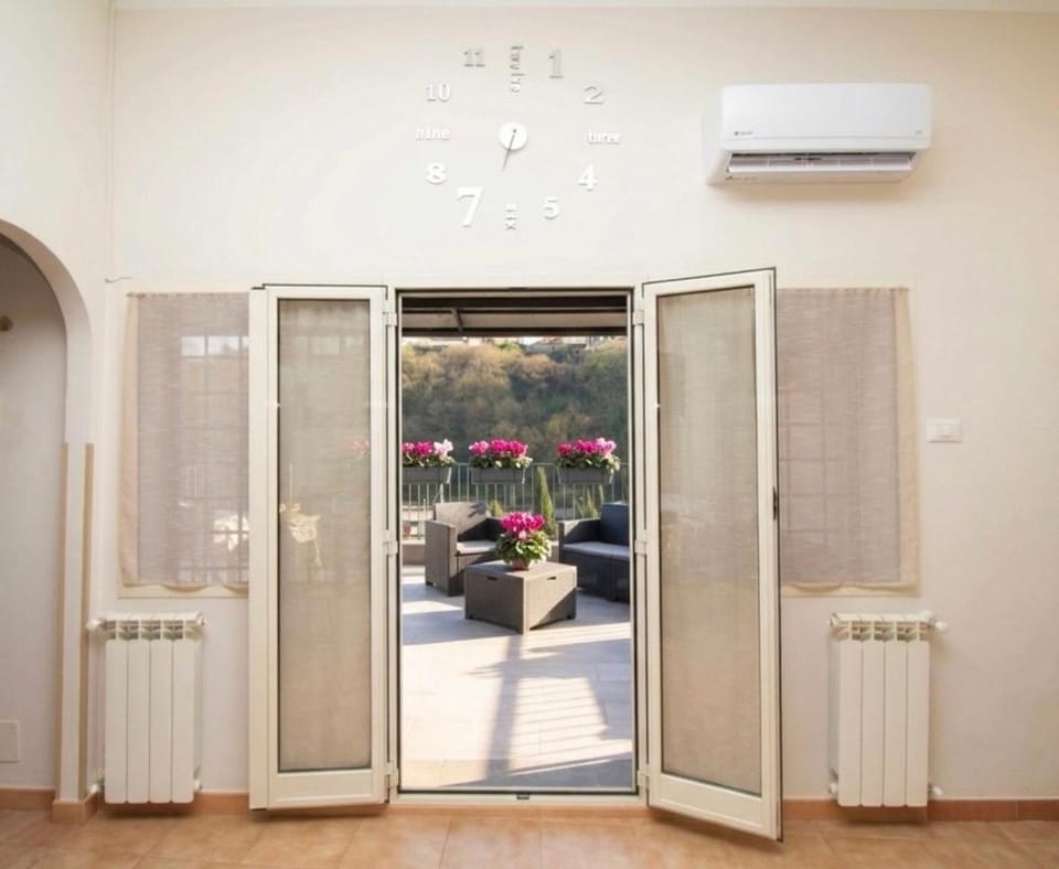 Balcony/Terrace, Balcony/Terrace