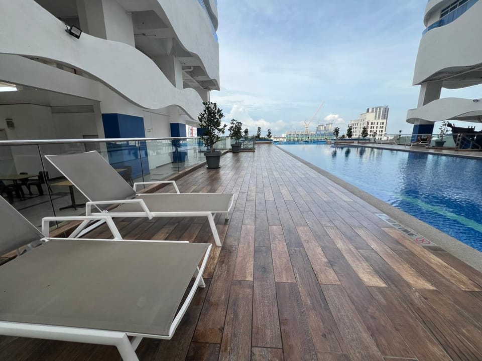Pool view, Swimming pool