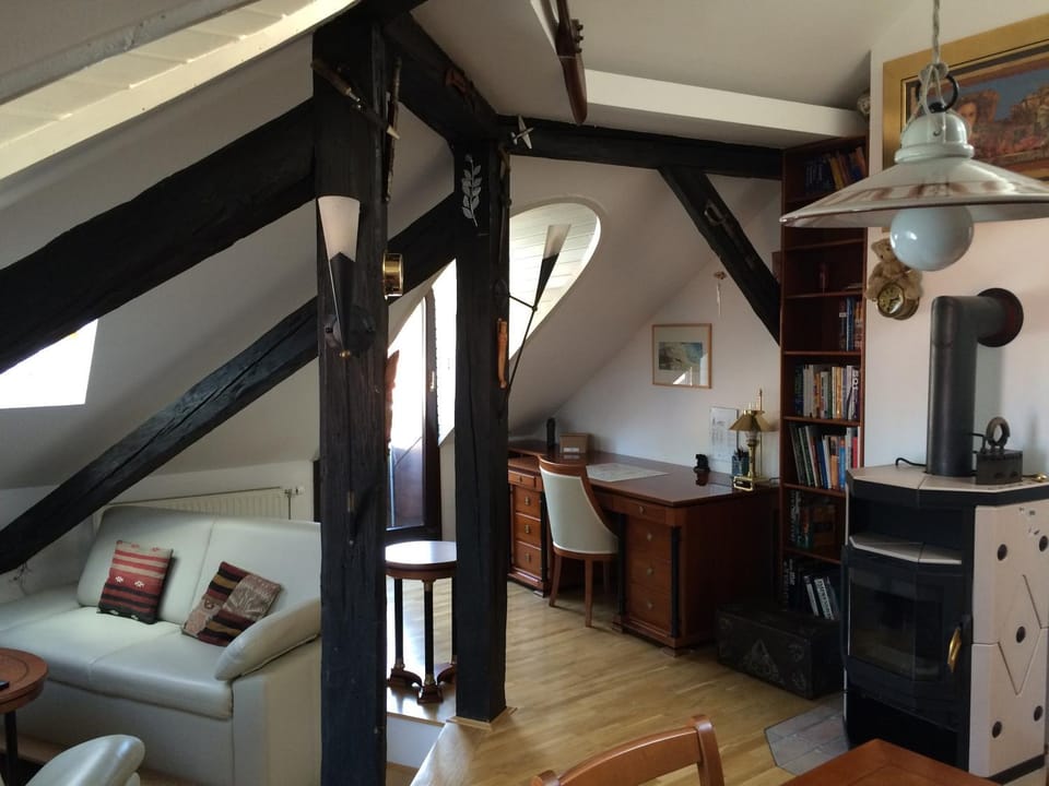 Library, Living room