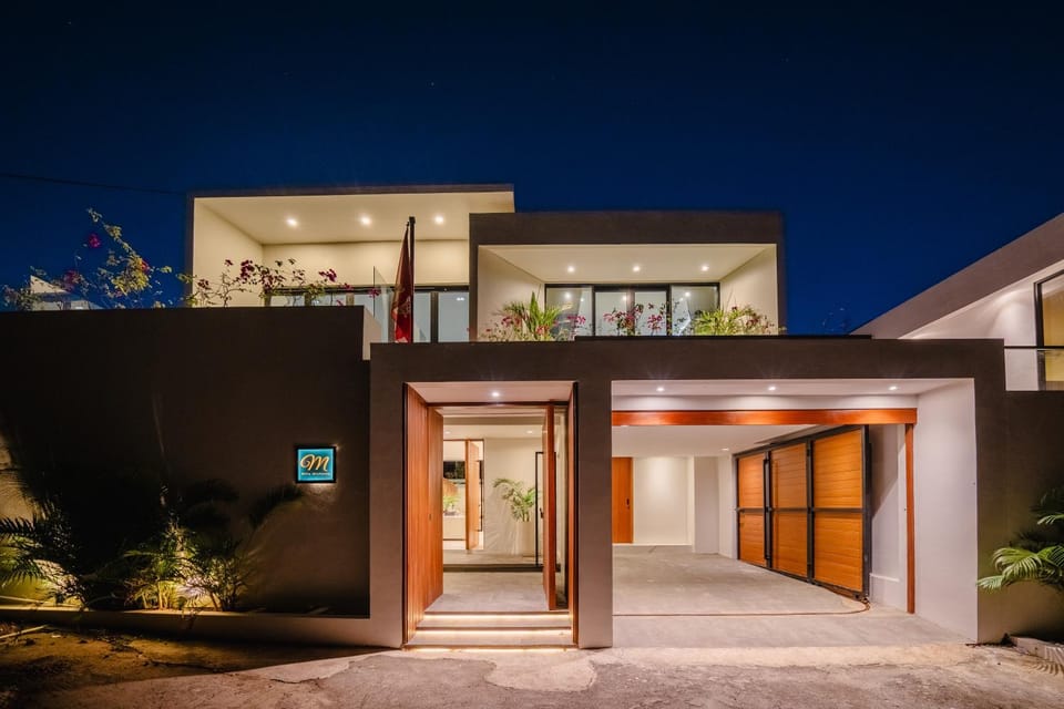 Property building, Night