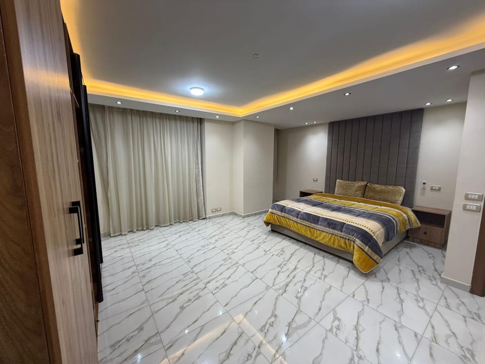 شقه فاخره فرش فندقي في مكرم عبيد مدينه نصر Apartment in Cairo Governorate