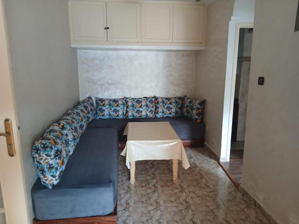 Appartement bien équipé ensoleillé au 4emme étageet proche de rabat à Salé el jadida Apartment in Rabat-Salé-Kénitra