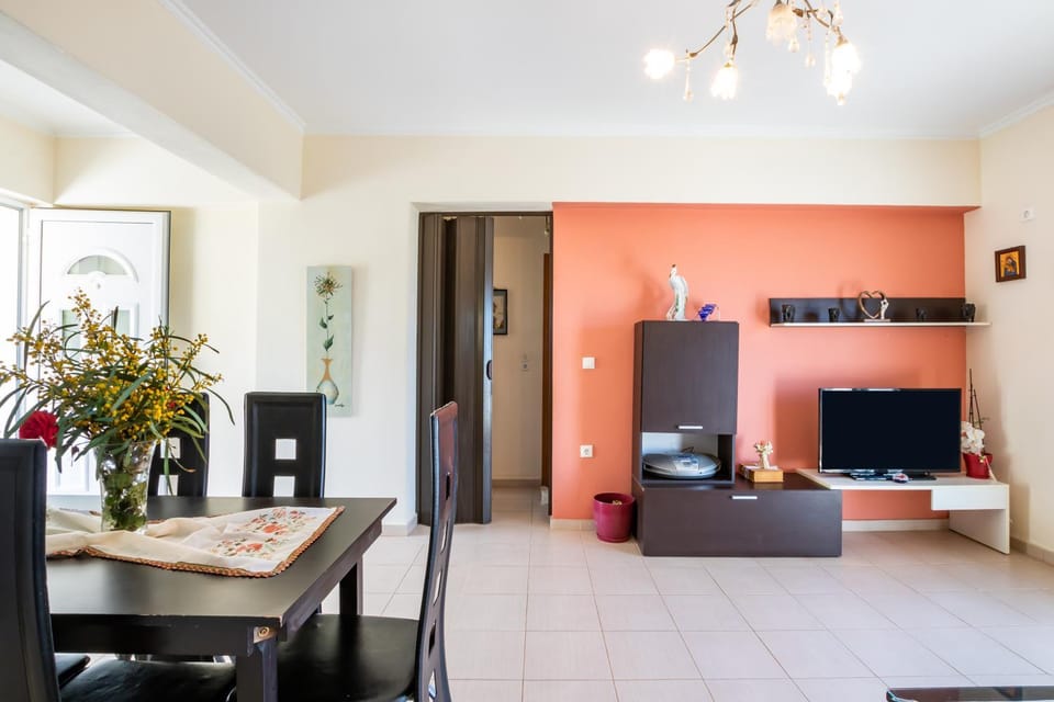 TV and multimedia, Living room, Dining area