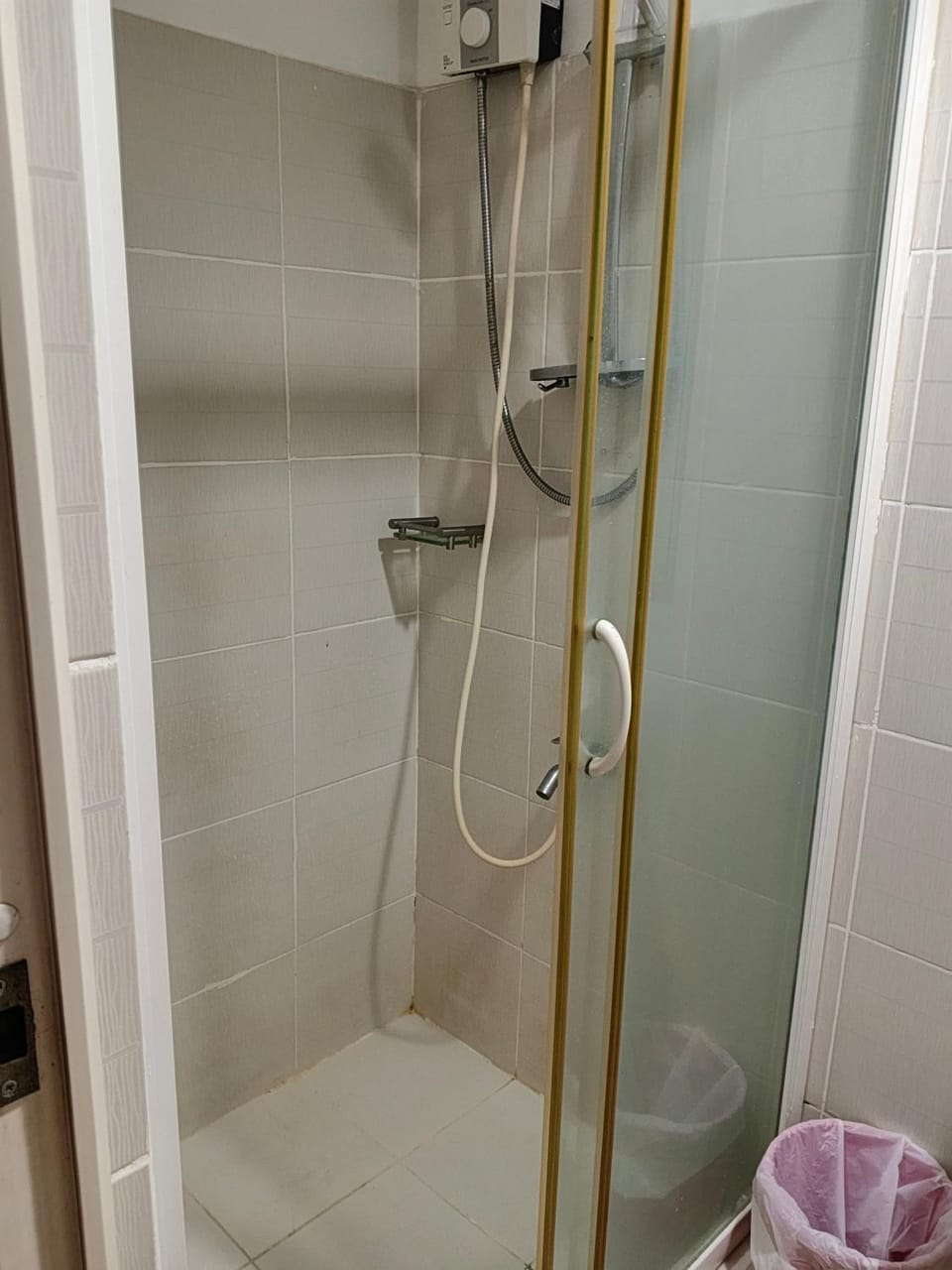 Rosaland staycation Hotel in Pasay