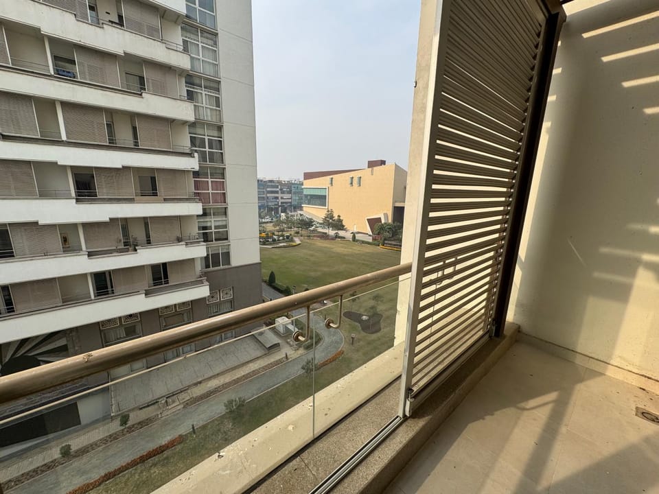 View (from property/room), Balcony/Terrace