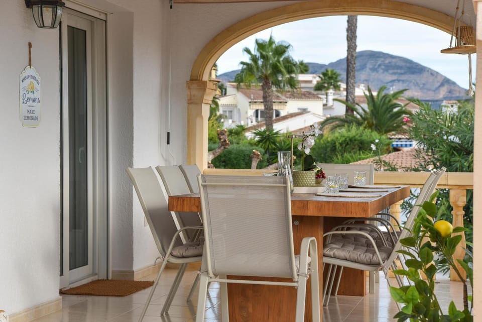 Balcony/Terrace, Other, Mountain view, Area and facilities