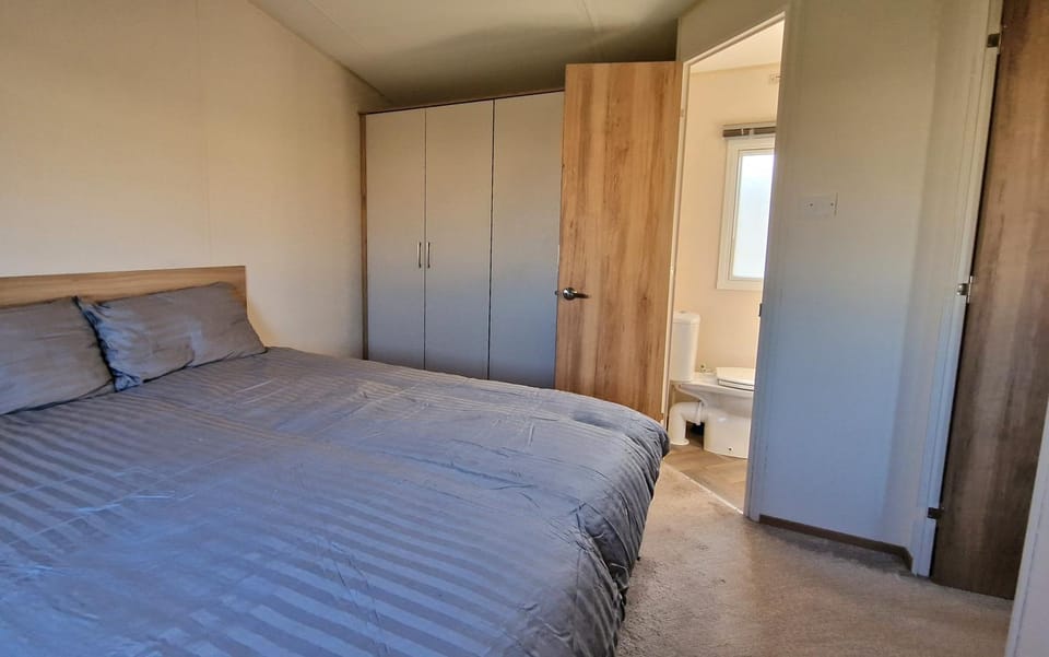 Toilet, Bedroom