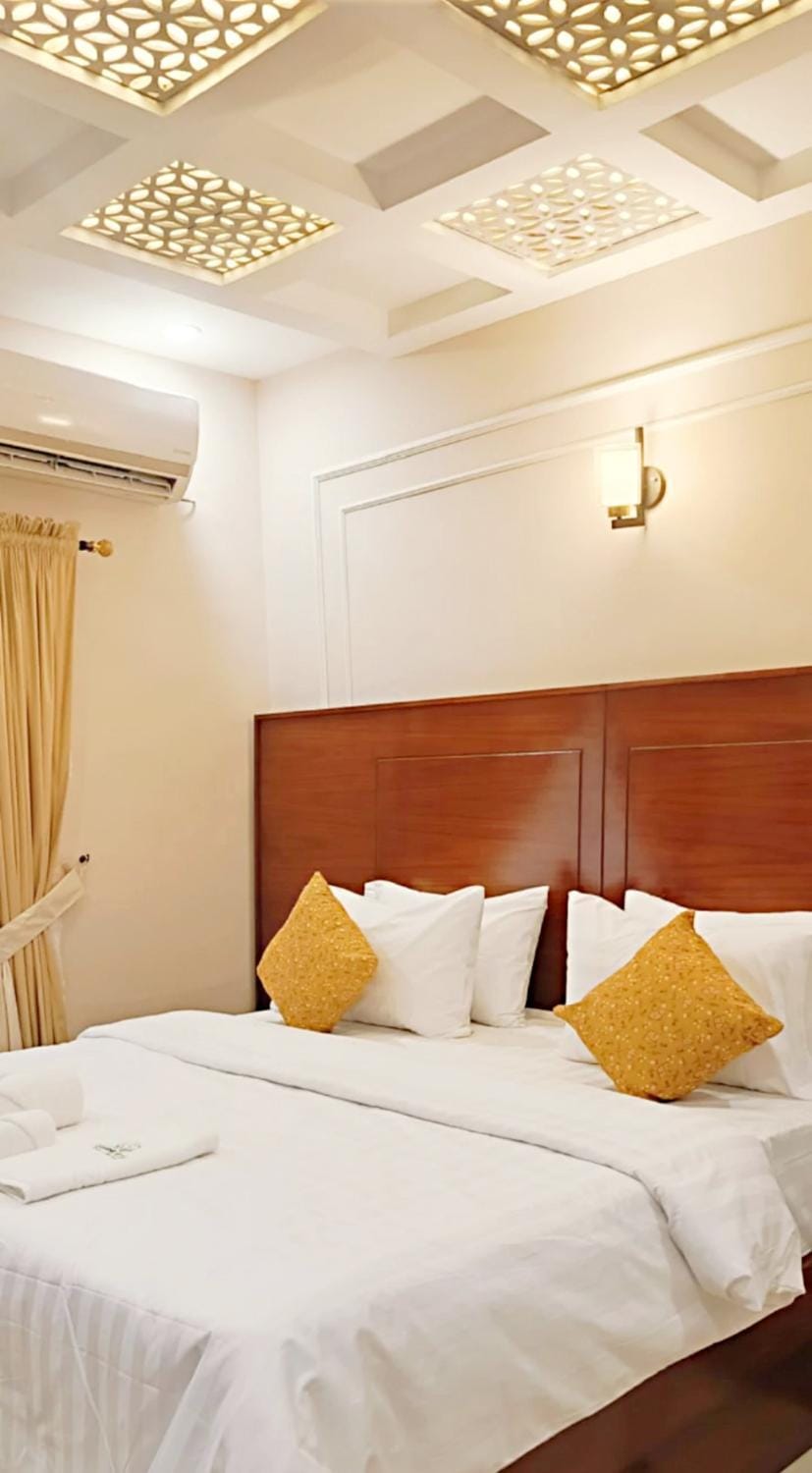 Serene Stay Bed and Breakfast in Karachi