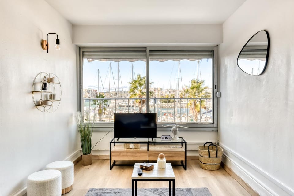 Studio cosy au bord du port à proximité de tout commerce Apartment in Gruissan