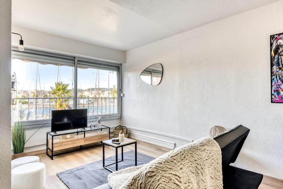 Studio cosy au bord du port à proximité de tout commerce Apartment in Gruissan