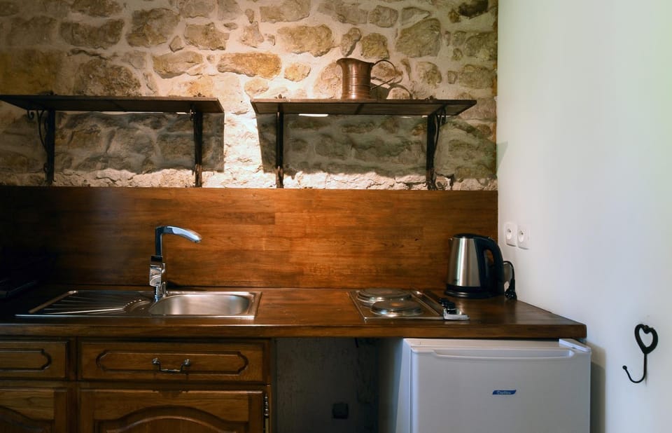Coffee/tea facilities, Kitchen or kitchenette, Decorative detail
