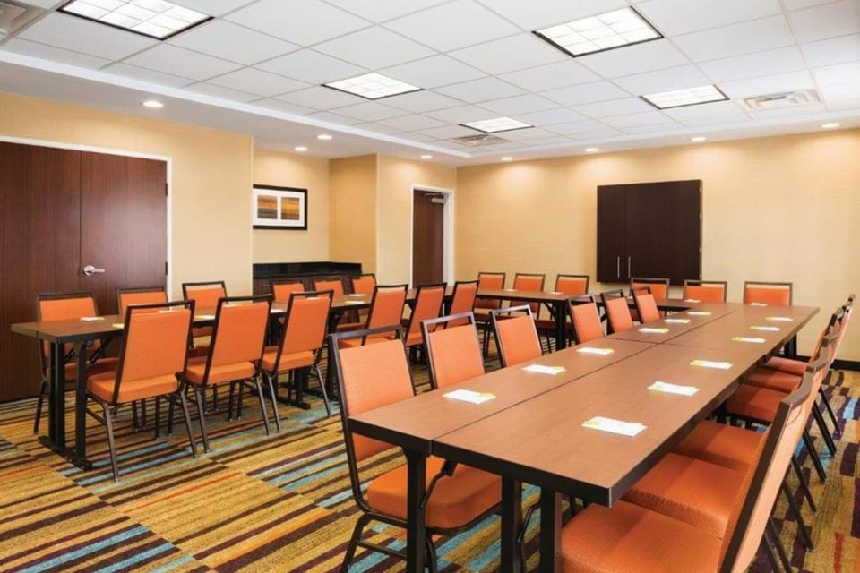 Meeting/conference room