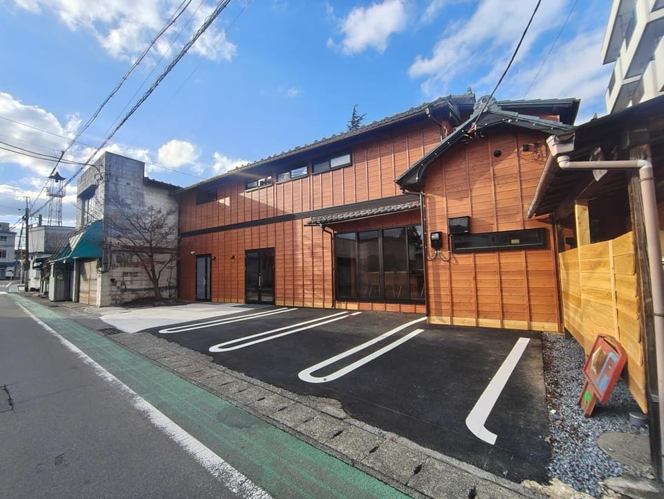 Property building, Parking