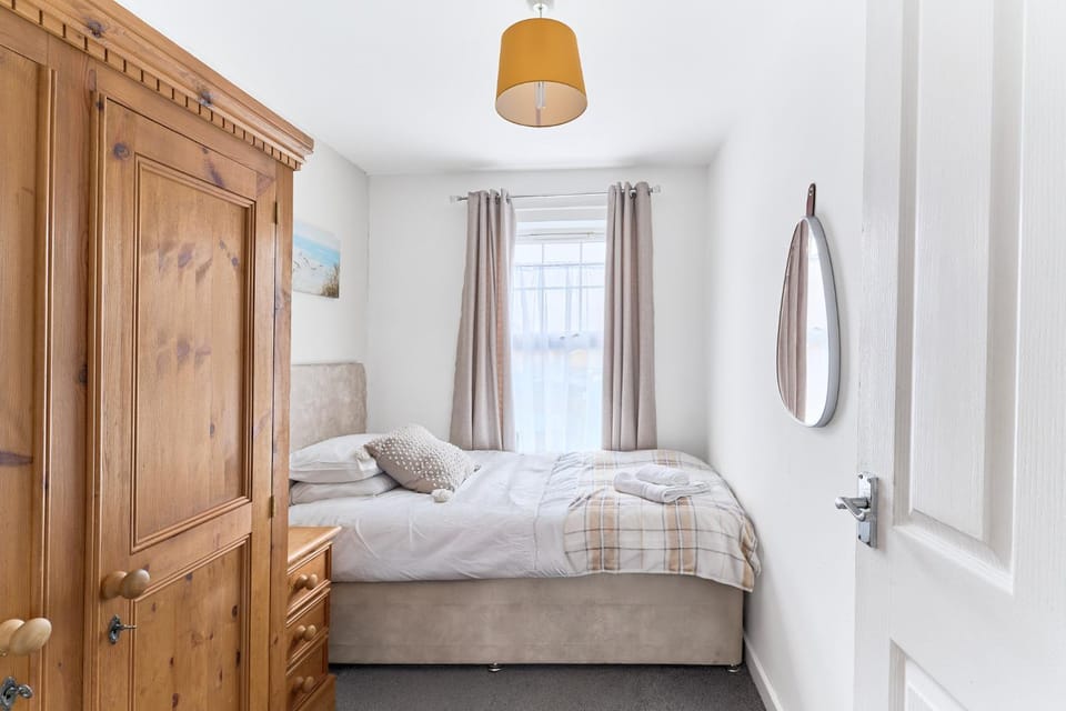 Bed, Bedroom, wardrobe