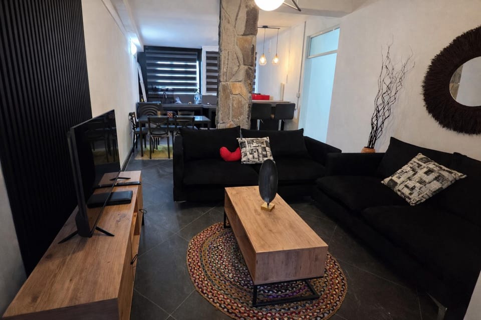TV and multimedia, Seating area, Evening entertainment