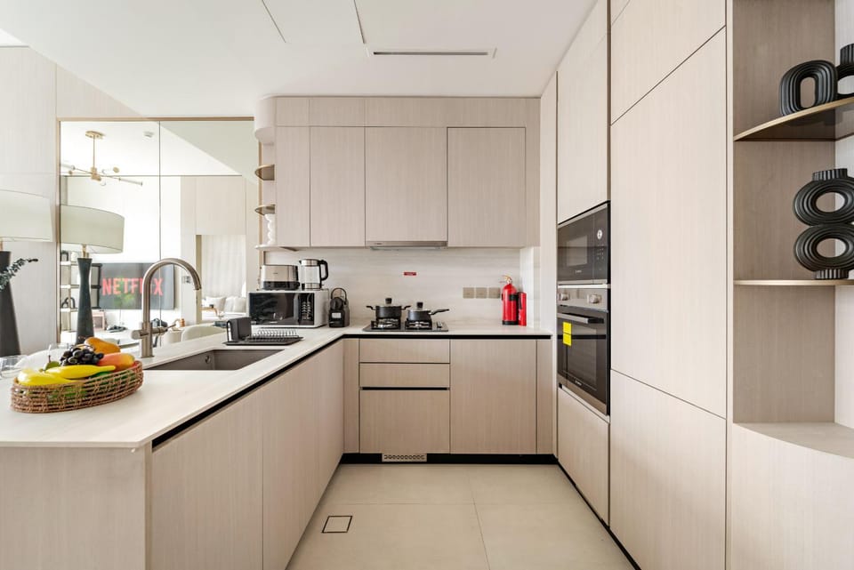 VayK - Bright and Modern One Bedroom in JVC Apartment in Dubai