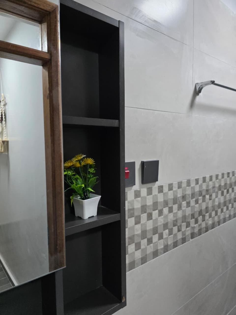 Jay Homes - D&D Residence Premium Ensuites Apartment in Kenya