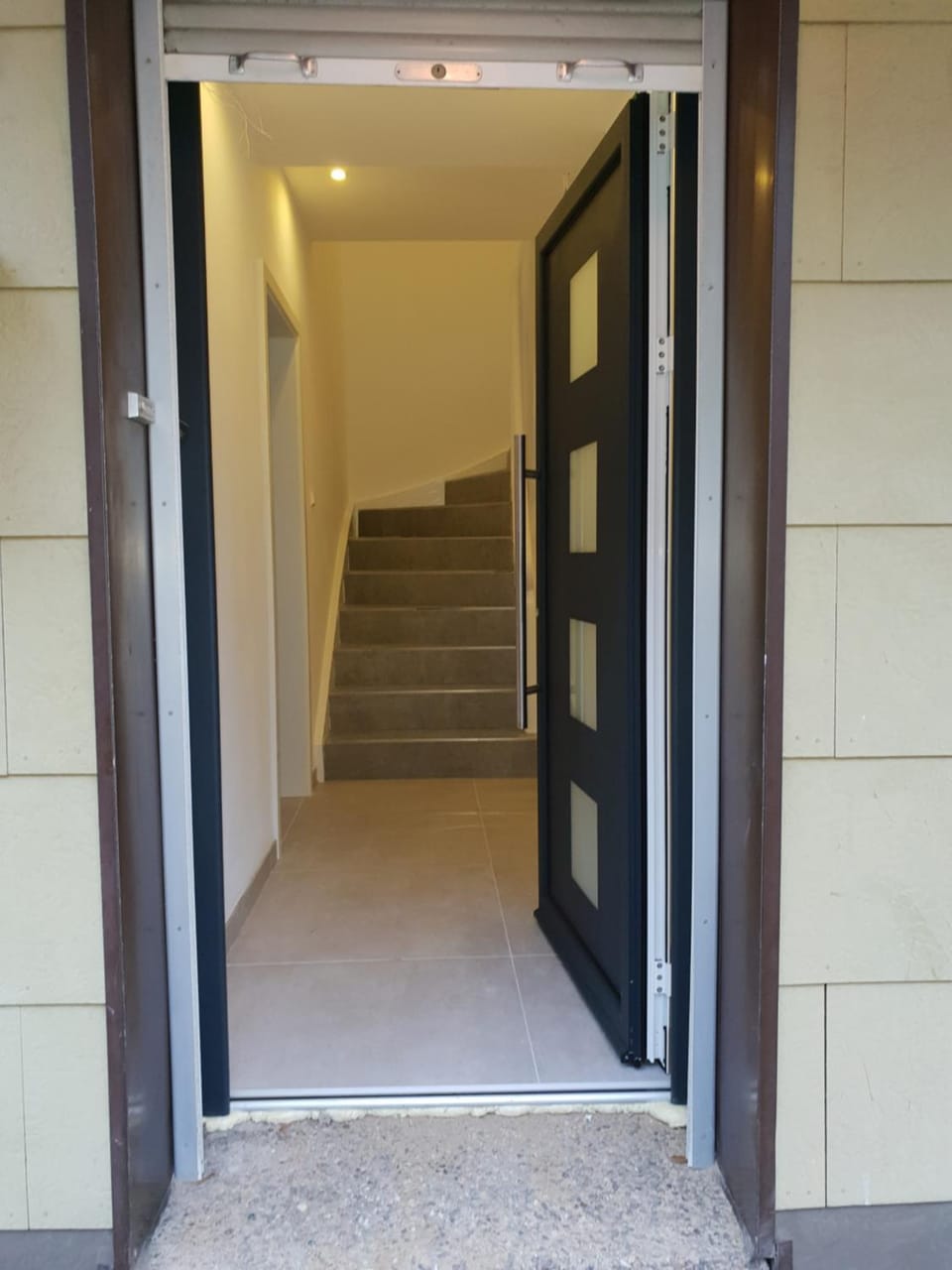 Facade/entrance