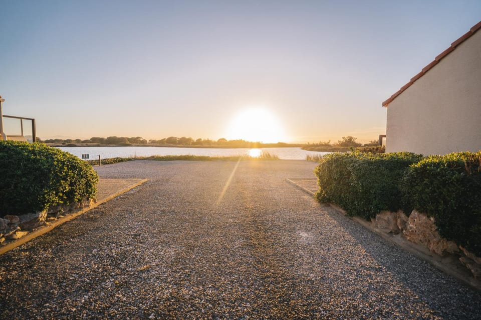 Day, Natural landscape, Lake view, Sunrise, Sunset