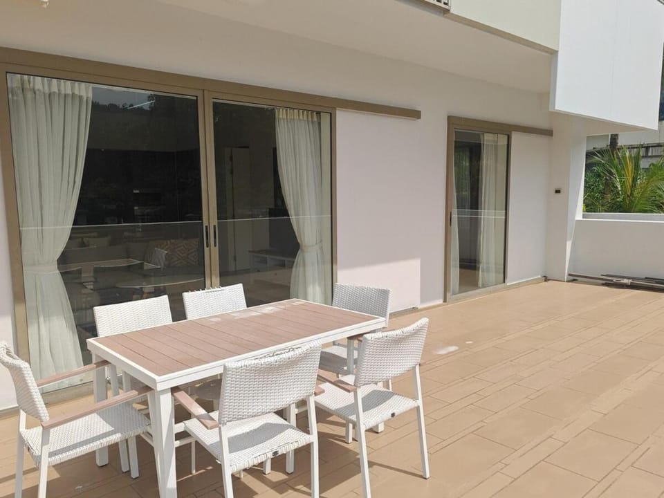 By the sea Beach Front, Seaview And Pool side Apartment in Batu Ferringhi, Penang, Malaysia