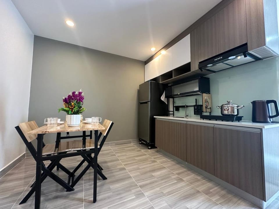 Kitchen or kitchenette, kitchen