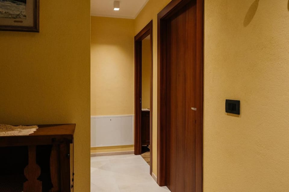 Chez Mario - 2 bedroom - Parking Apartment in Aosta Valley, Italy