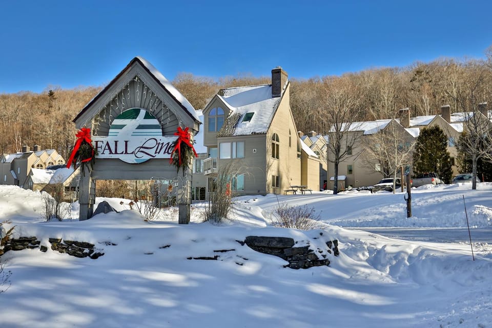 Fall Line Condo B7 Peak & Pillow home House in Mendon