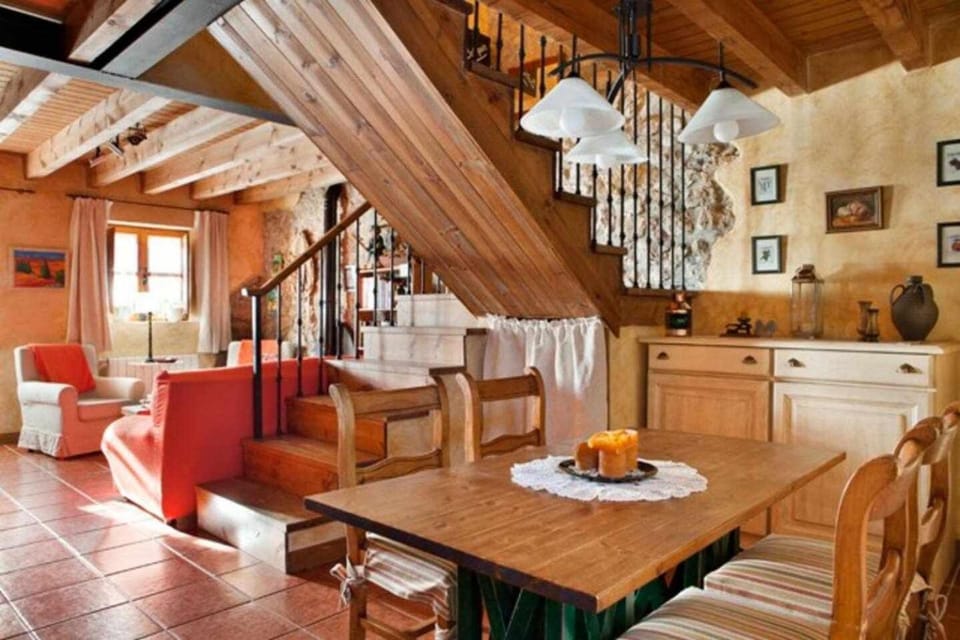 Seating area, Dining area