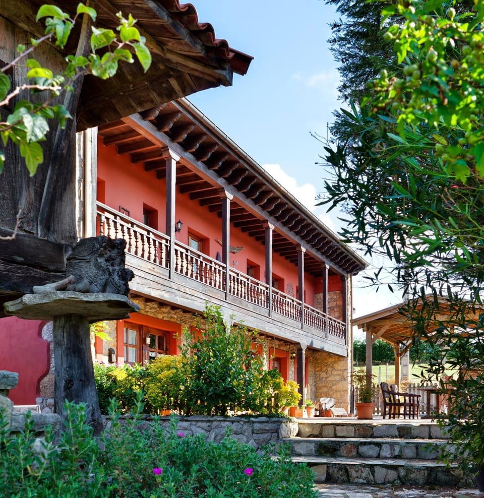 Patio, Facade/entrance, Garden, Balcony/Terrace, Banquet/Function facilities, On site