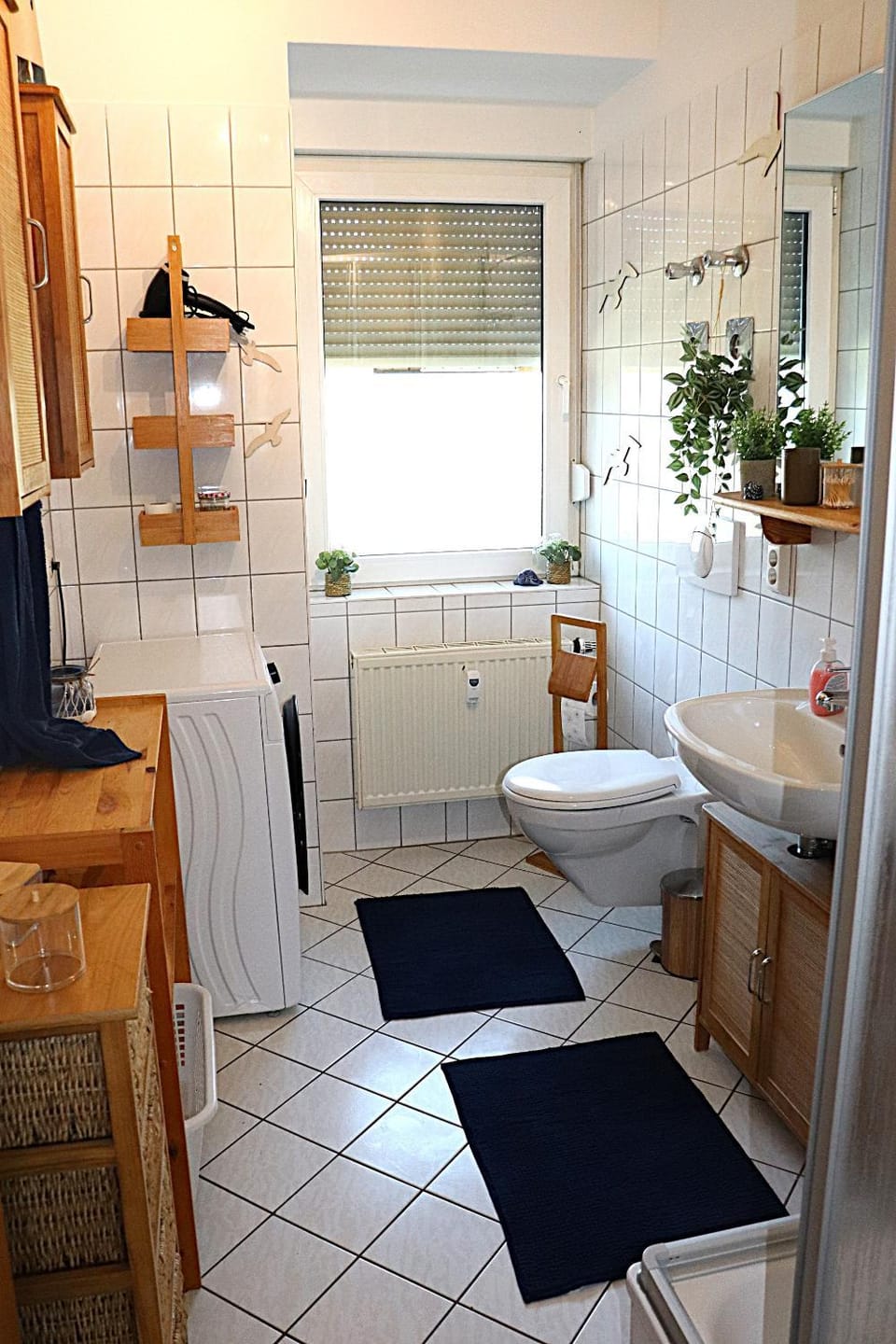 Shower, Toilet, Bathroom, washing machine