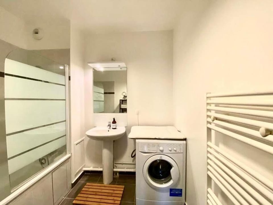 Two-bedroom suite Apartment in Chessy