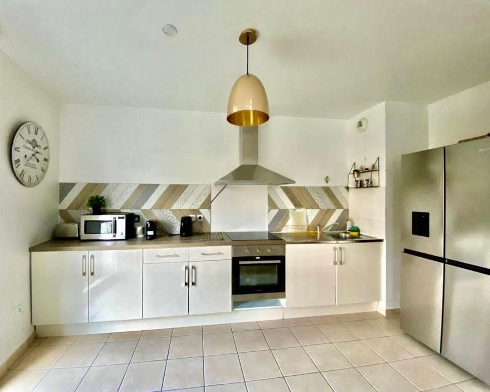 Two-bedroom suite Apartment in Chessy