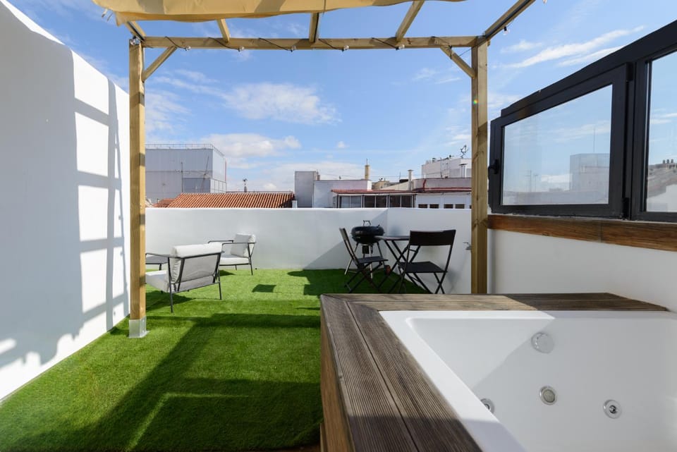 Patio, Balcony/Terrace